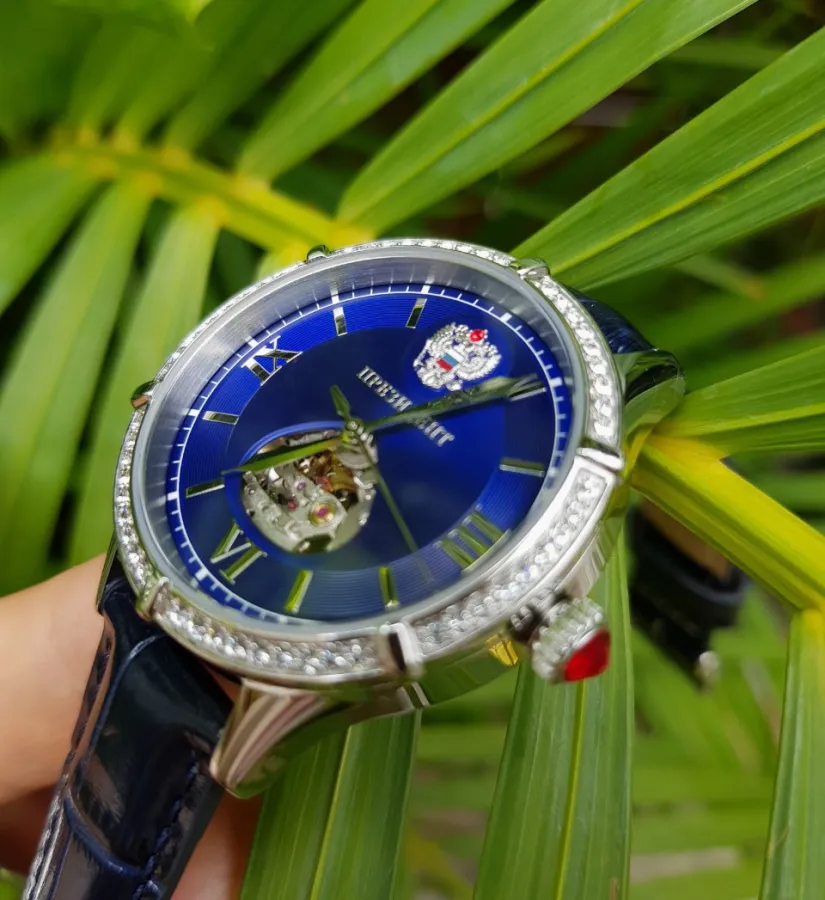 Đồng hồ Nữ cao cấp Poljot President PJ102: Đính đá quý Swarovski sang trọng.