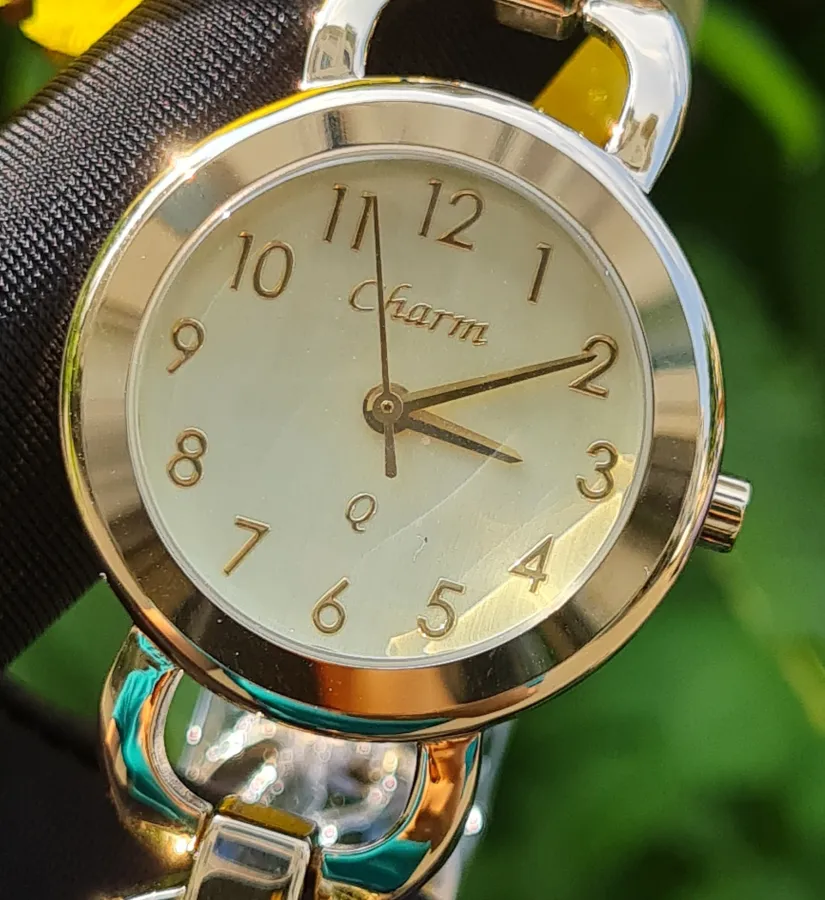 Đồng hồ Nga Charm Nữ PJ174: Cuộc sống trôi như kim đồng hồ, nhưng tình yêu mãi không mờ nhạt 