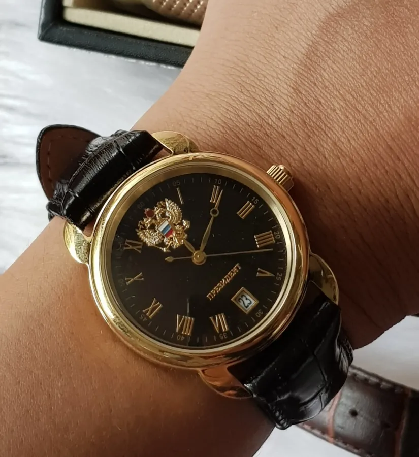 Đồng hồ Nga Poljot President PJ55-1: Sang trọng, lịch lãm.